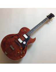 Guitarra Eléctrica Seventy Seven Jazz Arched Top Aged Red derecha